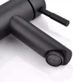 Merkloos Wastafelkraan 8500A - Badkamerkraan - Toiletkraan - Mengkraan - Mat Zwart -Badkamerproducten 1068x1200 4