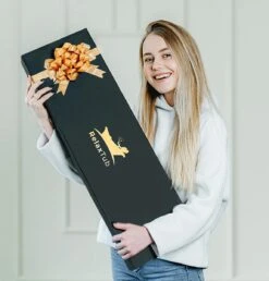 RelaxTub® Badplank - Badplank Voor In Bad - Badrek - Verstelbaar - Anti Slip - Badplank Bamboe - Badplank Hout - Badrekje Inclusief Boekenhouder, Tablethouder & Spiegel -Badkamerproducten 1148x1200