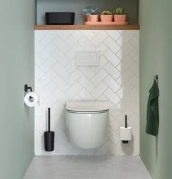 Tiger Carv - Toiletborstel Met Houder - Zwart -Badkamerproducten 1152x1200 1