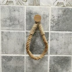 Jelta Toiletrolhouder Zonder Boren- Wc Rolhouder - Zuignap - Zelfklevend - Hout En Touw -Badkamerproducten 1200x1198 1