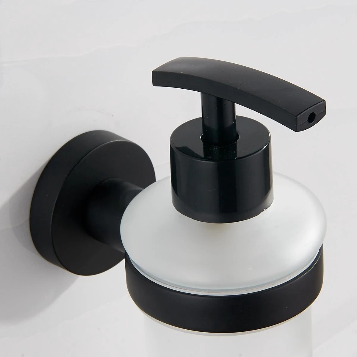 VDN Stainless Zeeppompje - Zeepdispenser - Zeepdispenser Wandmontage - Zwart - Hangend 4 VDN Stainless Zeeppompje - Zeepdispenser - Zeepdispenser Wandmontage - Zwart - Hangend - Afbeelding 4