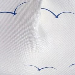 Tatkraft Seagulls - Luxe Waterdicht Douchegordijn - Met GRATIS 12 Ringen - Anti-Schimmel Badkamer Douche Gordijn - Sneldrogend & Anti Schimmel - Wasbaar & Duurzaam Shower Curtain - 100% Polyester - Meeuwen Design - 180X180 CM -Badkamerproducten 1200x1200 1326