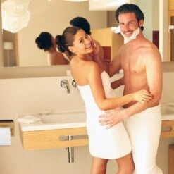 Relaxdays Toiletrolhouder Met Plankje - Wc-rolhouder Bamboe - Rolhouder Toilet - Hout -Badkamerproducten 1200x1200 148