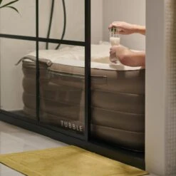 Tubble® Royale Air Bath - 255L - Ambient Taupe - Opblaasbaar Ligbad – Voor Volwassenen -Badkamerproducten 1200x1200 1629