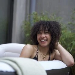 Tubble® Tubble® Royale Opblaasbaar Ligbad - Onyx Black – Voor Volwassenen Tot 188cm - Opbouwbaar - 255L - Inclusief Tubble Cleaner -Badkamerproducten 1200x1200 1696