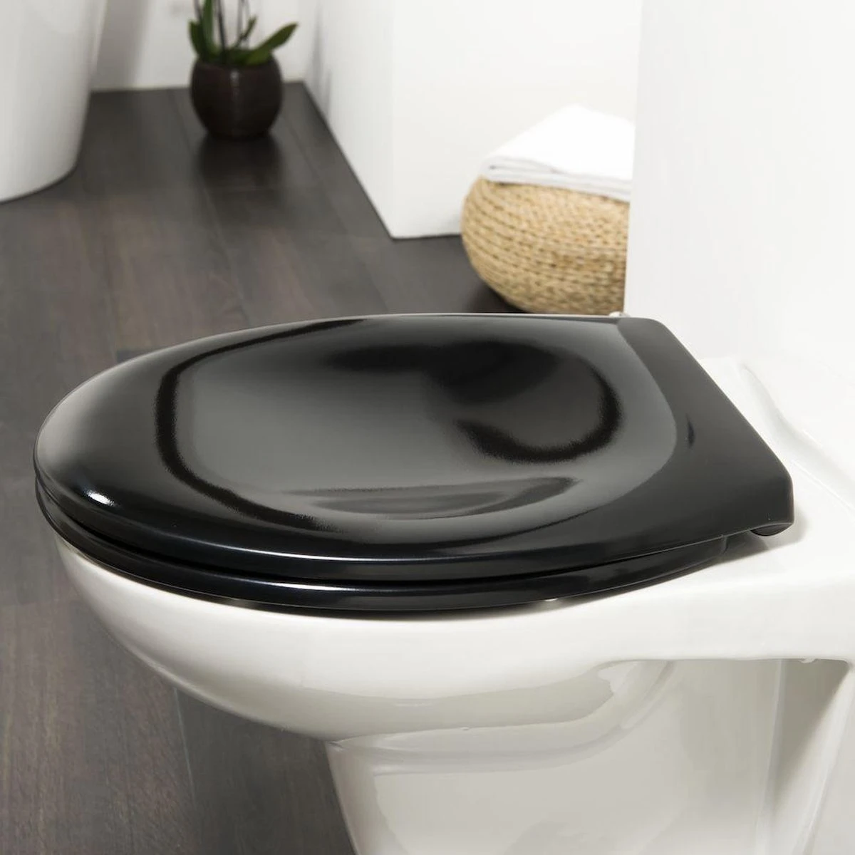 Tiger Ventura - Toiletbril - WC Bril - Duroplast - Zwart 7 Tiger Ventura - Toiletbril - WC Bril - Duroplast - Zwart - Afbeelding 7