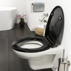 Tiger Ventura - Toiletbril - WC Bril - Duroplast - Zwart 17 Tiger Ventura - Toiletbril - WC Bril - Duroplast - Zwart -Badkamerproducten 1200x1200 1801