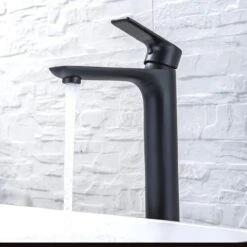 LOMAZOO Wastafelkraan Zwart Taurus - Kraan Wastafel - Kraan Badkamer - Badkamerkraan Zwart -Badkamerproducten 1200x1200 1961