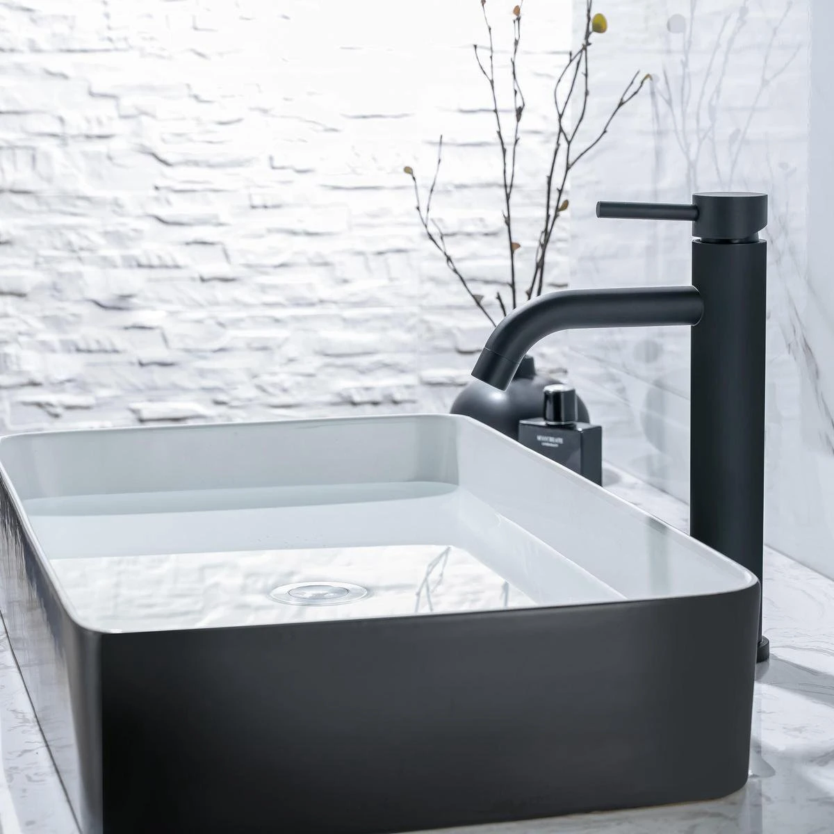 LOMAZOO Wastafelkraan Zwart Cardano - Zwarte Kraan - Badkamerkraan - Wastafel Mengkraan - Hoog 5 LOMAZOO Wastafelkraan Zwart Cardano - Zwarte Kraan - Badkamerkraan - Wastafel Mengkraan - Hoog - Afbeelding 5