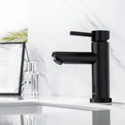 LOMAZOO Wastafelkraan Zwart - Badkamerkraan Zwart - Mengkraan Wastafel - Badkamer Kraan Callisto -Badkamerproducten 1200x1200 2001