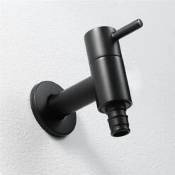 Merkloos Kraan - Rvs Mat Zwarte Buiten Kraan - Met Opzet Stukken - Kraan - Mat Zwart - Buiten Kraan - Zwarte Tapkraan - Wandmontage - Wasmachine Tapkraan - Bad - Wc - Voor Tuin Badkamer Keuken - -Badkamerproducten 1200x1200 2034