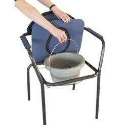 Toiletstoel Blauw Met Comfortabele Zitting En Emmer Met Deksel - Postoel 13 Toiletstoel Blauw Met Comfortabele Zitting En Emmer Met Deksel - Postoel -Badkamerproducten 1200x1200 2286