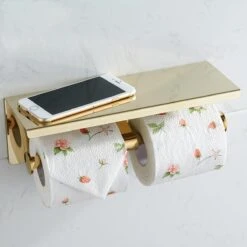 Merkloos TDR - Dubbele Toiletrol Houder - RVS - Met Geïntegreerd Goudkleurig Plankje / Planchet -Badkamerproducten 1200x1200 277