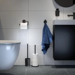 Tiger Tune - Handdoekhaak - Zwart Metaal Geborsteld / Zwart 19 Tiger Tune - Handdoekhaak - Zwart Metaal Geborsteld / Zwart -Badkamerproducten 1200x1200 355