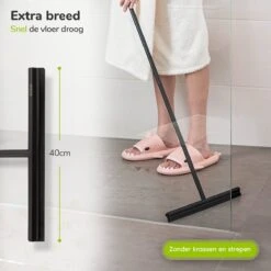 Vloerwisser - RVS - Vloertrekker Met Steel - Badkamer - Douchewisser Zwart - Douchetrekker -Badkamerproducten 1200x1200 484