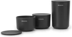 Brabantia ReNew Opbergpotjes - 3-delig - Dark Grey 16 Brabantia ReNew Opbergpotjes - 3-delig - Dark Grey -Badkamerproducten 1200x629