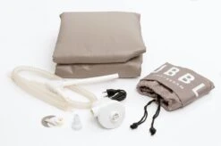 Tubble® Compact - Klein Opblaasbaar Ligbad 140 Cm Lang – Opvouwbaar Bad Voor Volwassenen Tot 170cm - IJsbad Wim Hof Methode - Zitbad - 200L -Badkamerproducten 1200x795 1