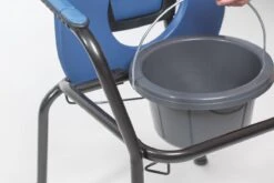 Toiletstoel Blauw Met Comfortabele Zitting En Emmer Met Deksel - Postoel 10 Toiletstoel Blauw Met Comfortabele Zitting En Emmer Met Deksel - Postoel -Badkamerproducten 1200x801 10