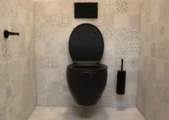 Viidako – Paskii Toiletpot – Mat Zwart – Design - Rimless – INCLUSIEF Softclose Zitting – Quick Release - Hangend/zwevend Toilet 14 Viidako – Paskii Toiletpot – Mat Zwart – Design - Rimless – INCLUSIEF Softclose Zitting – Quick Release - Hangend/zwevend Toilet -Badkamerproducten 1200x853 1