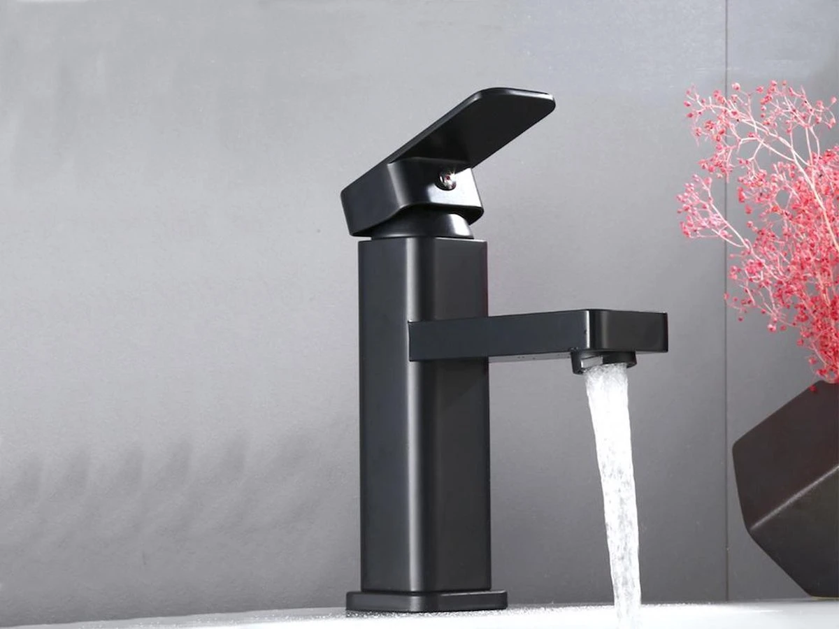 Merkloos Wastafelkraan | Badkamerkraan | Fonteinkraan | Mengkraan | Mat Zwart | RVS | Zwarte Kraan 3 Merkloos Wastafelkraan | Badkamerkraan | Fonteinkraan | Mengkraan | Mat Zwart | RVS | Zwarte Kraan - Afbeelding 3