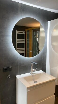 Sunlight - Badkamerspiegel - Rond - 80x80cm - Spiegelverwarming - LED Verlichting - Dimbaar - Touch Sensor -Badkamerproducten 675x1200 6