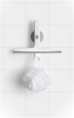 EasyStore Slimline Squeegee Douche Wisser, Met Ophanghaak - Joseph Joseph 13 EasyStore Slimline Squeegee Douche Wisser, Met Ophanghaak - Joseph Joseph -Badkamerproducten 754x1200 1