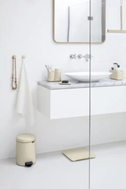 Brabantia ReNew Zeepdispenser - 250 Ml - Soft Beige -Badkamerproducten 799x1200 15