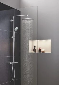 GROHE Euphoria 260 Regendouche - ø 26cm - Met Thermostaatkraan - Chroom 32 GROHE Euphoria 260 Regendouche - ø 26cm - Met Thermostaatkraan - Chroom -Badkamerproducten 837x1200 2