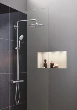 GROHE Euphoria 260 Regendouche - ø 26cm - Met Thermostaatkraan - Chroom 38 GROHE Euphoria 260 Regendouche - ø 26cm - Met Thermostaatkraan - Chroom -Badkamerproducten 840x1200 1