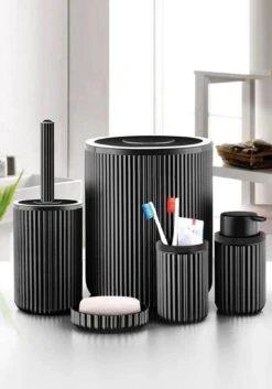 Badkamer Set - 5 Accessoires - Tandenborstelhouder - Zeepdispenser - WC Borstel - Zeepbakje - ZWART - Kayslus