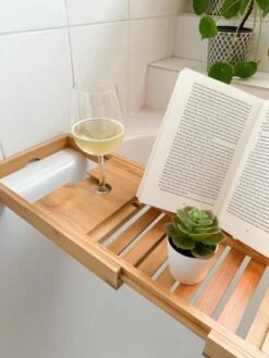 Bamboe Badplank Uitschuifbaar - 70 Tot 105 Cm - Met Boekenhouder -Badkamerproducten 900x1200 16